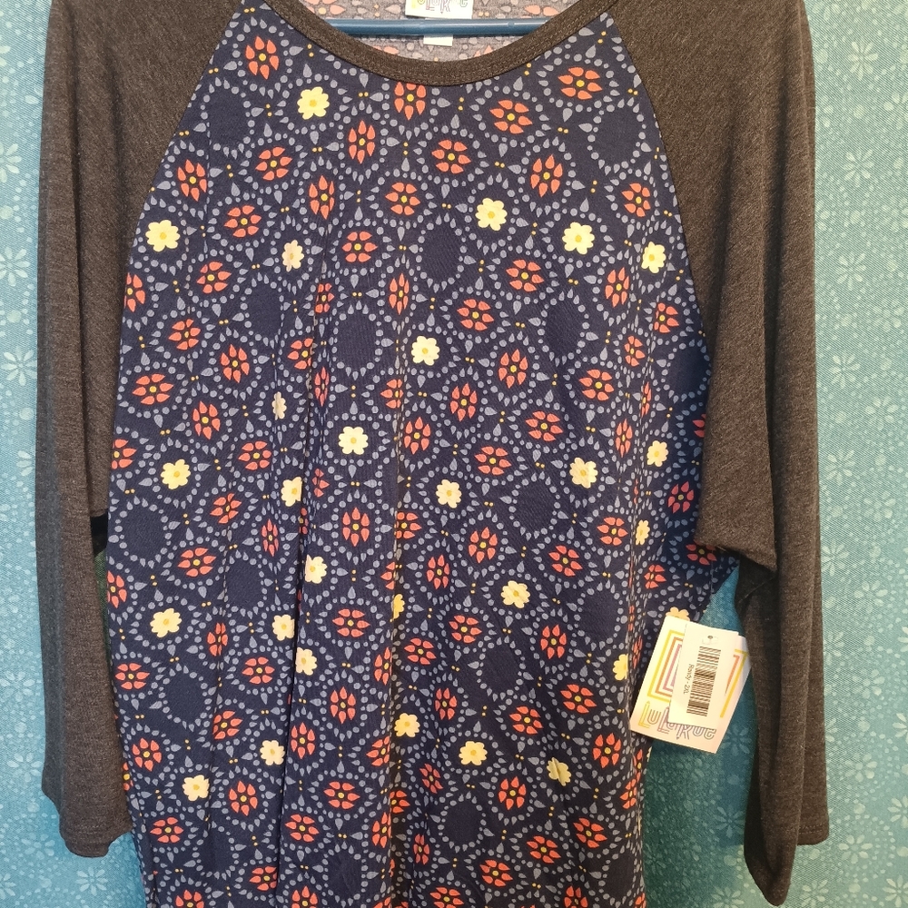 Lularoe long sleeve tee